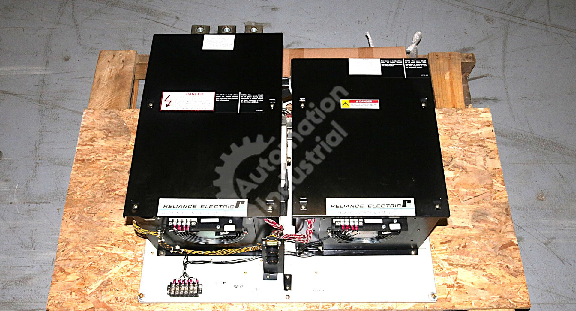 803613-SC By Reliance Electric 460VAC 3 Phase 408amp 50/60Hz Power Module