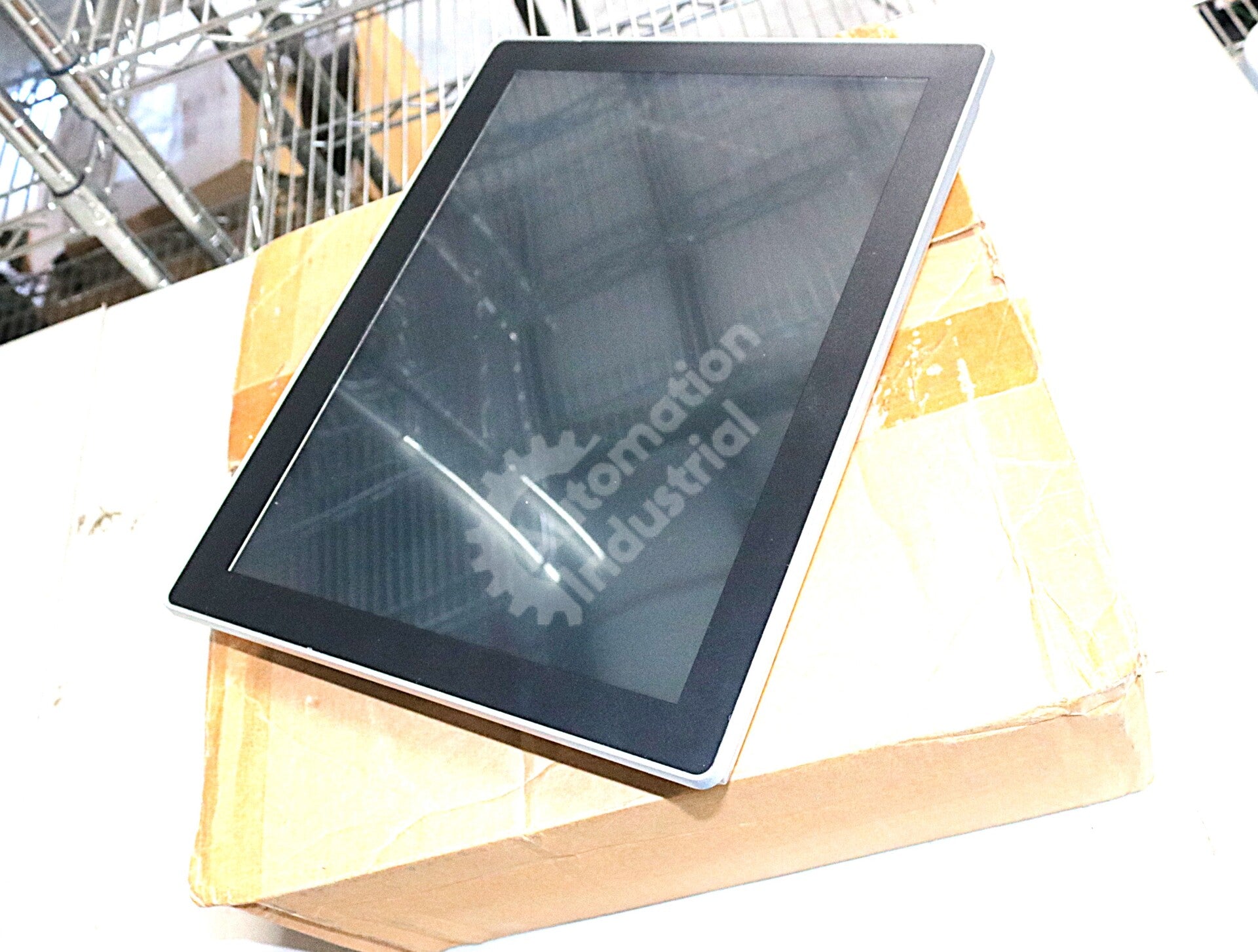 G15C0000 By Red Lion 24VDC 15-inch Touchscreen Graphite Modular HMI NSFP