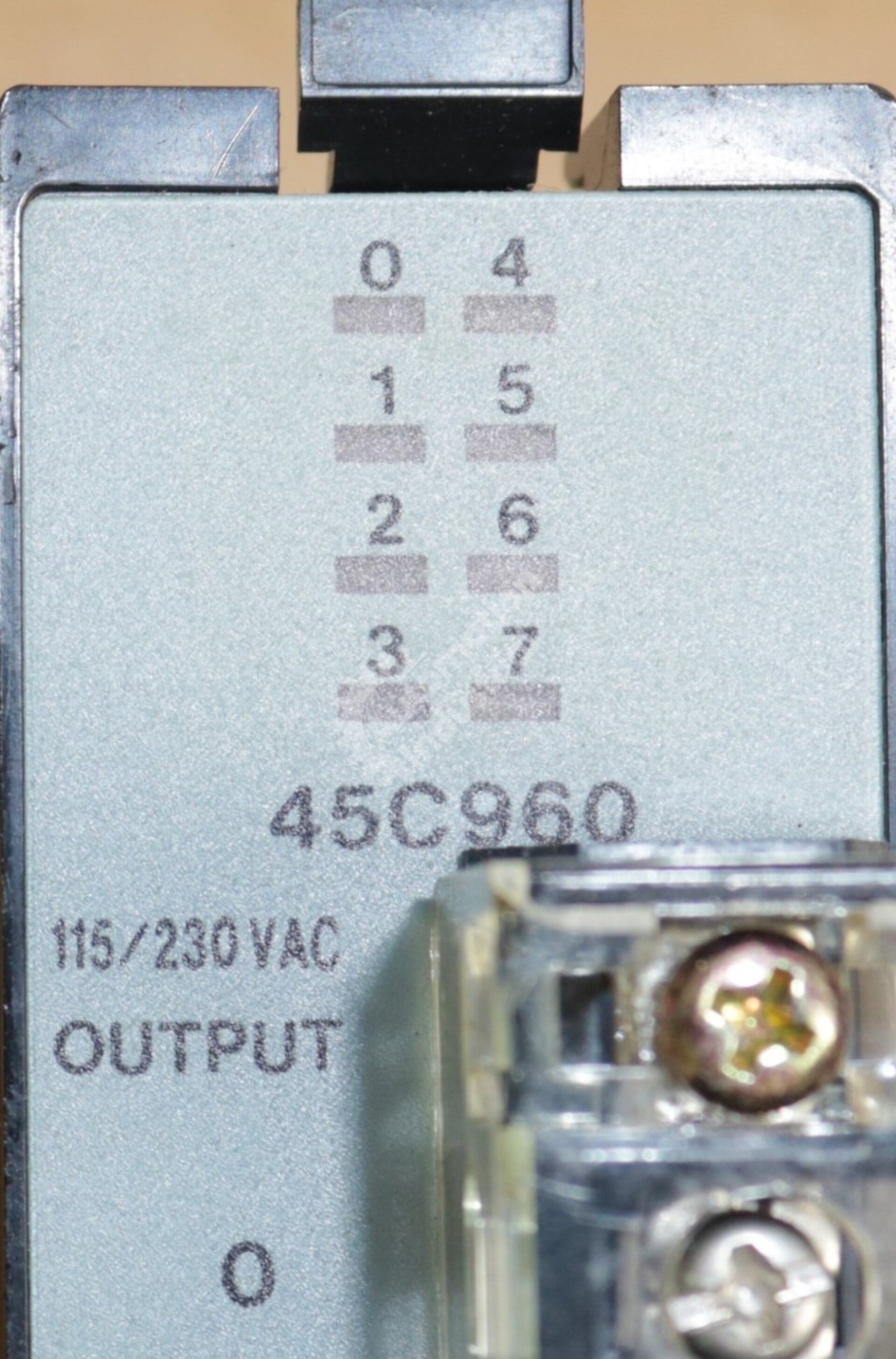 45C960 By Reliance Electric 115/230 VAC 8-Point Output Module Shark XL