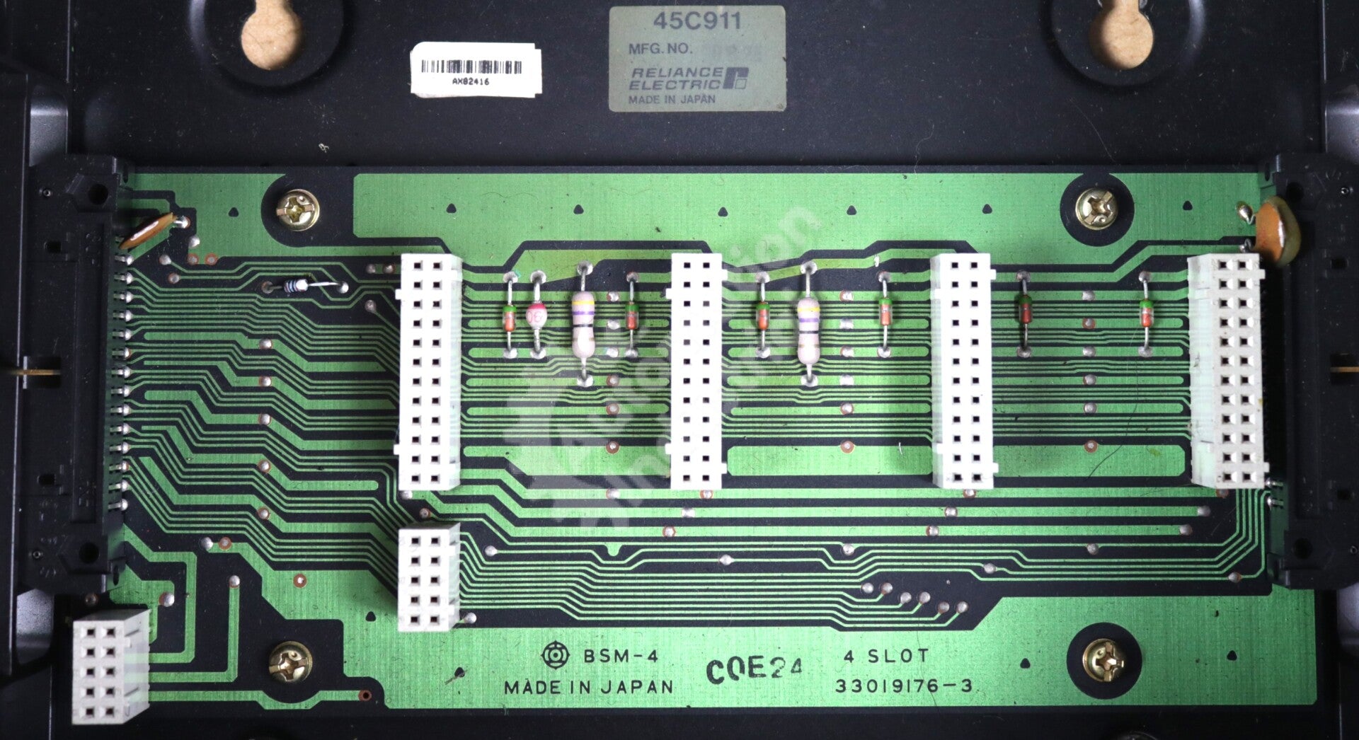 45C911 By Reliance Electric 4-Slot Programmable Controller Rack Shark XL