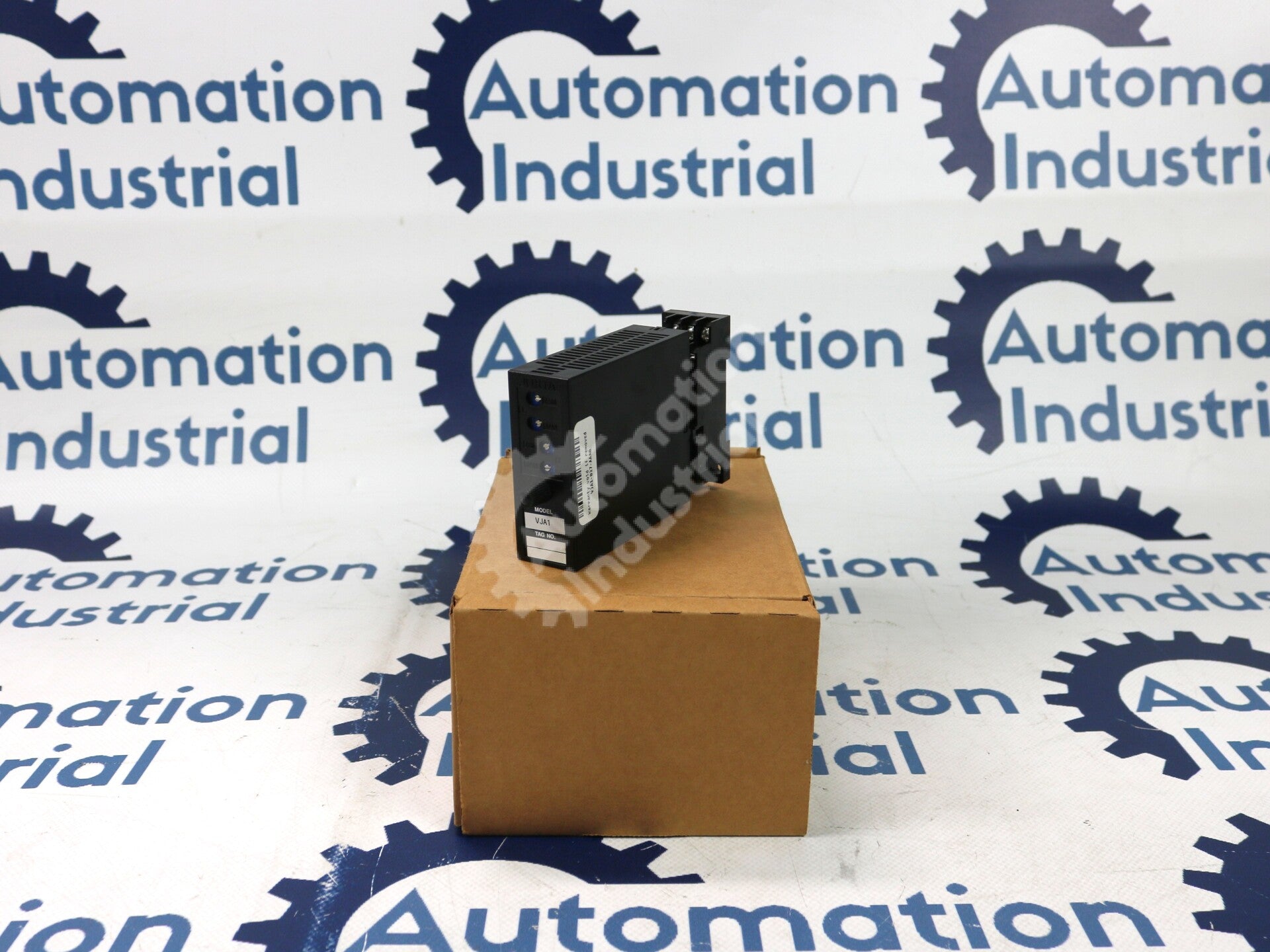 VJA1-027-AAA0 By Yokogawa Isolated Dual-Output Power Distributor