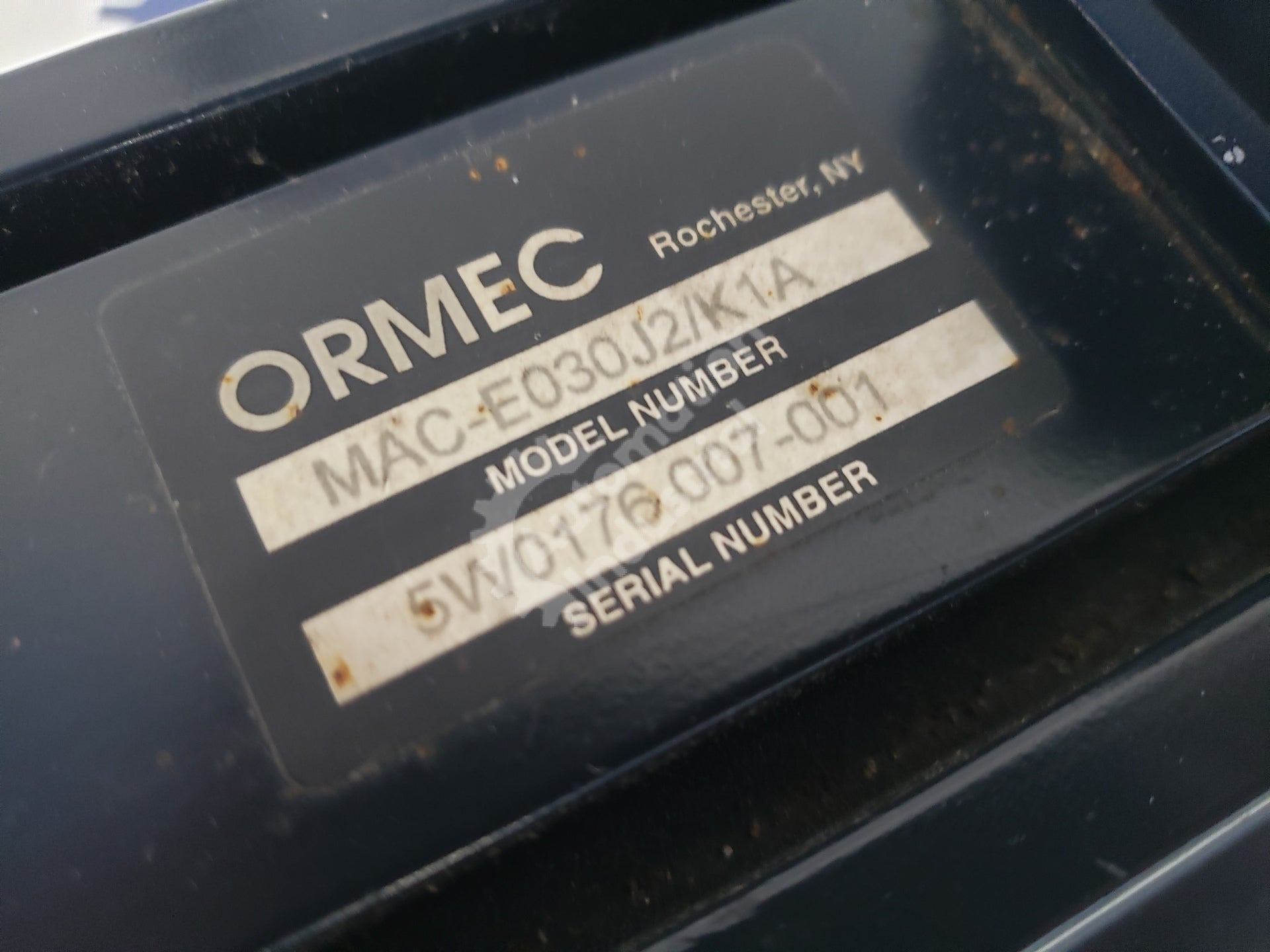 Ormec MAC-E030J2/K1A AC Servo Motor MAC-E030J2