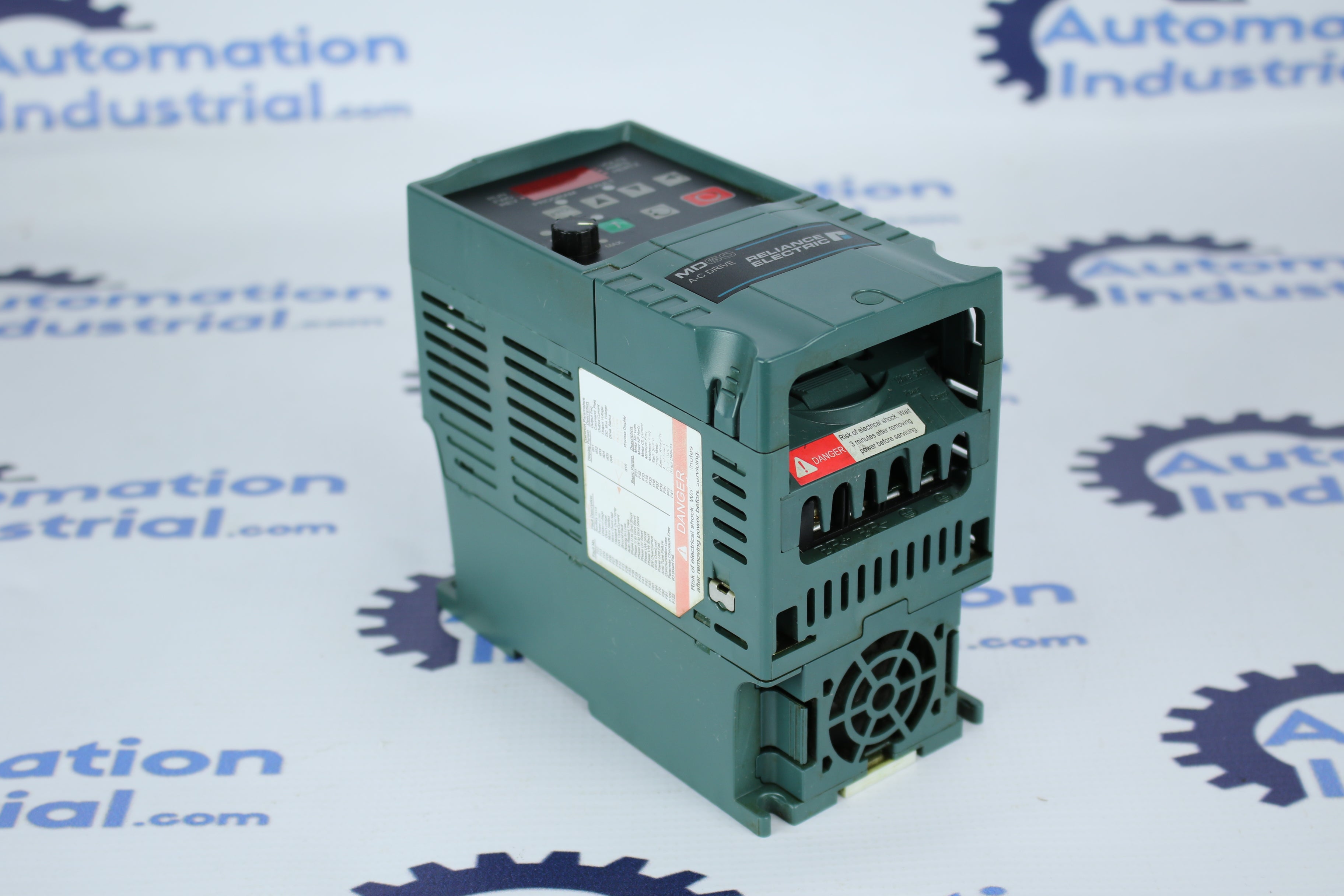 Reliance Electric MD60 6MDBN-8P0101 230VAC 2HP Drive 6MD20002